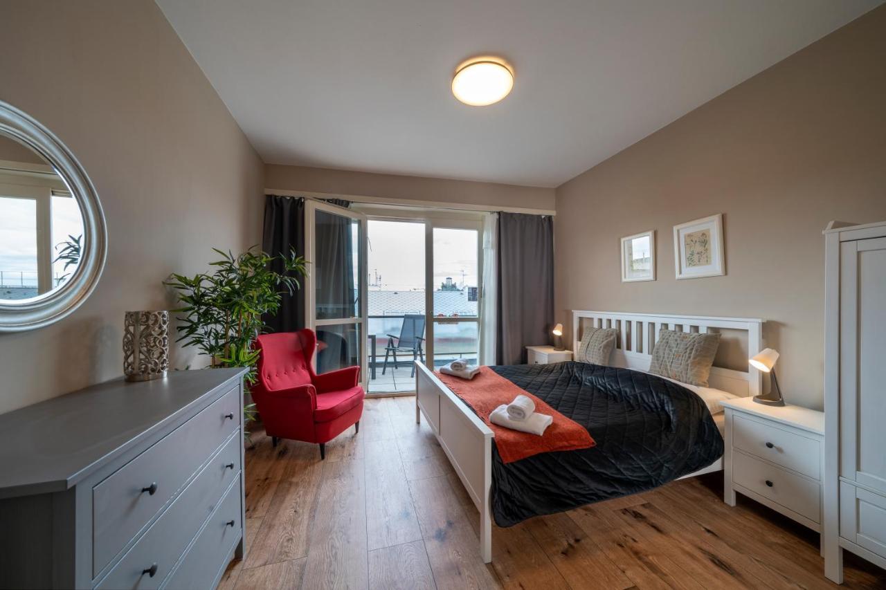 New Town - Apple Apartments براغ المظهر الخارجي الصورة
