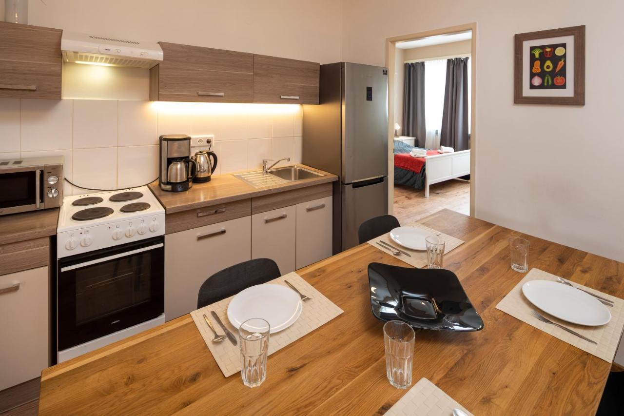 New Town - Apple Apartments براغ المظهر الخارجي الصورة