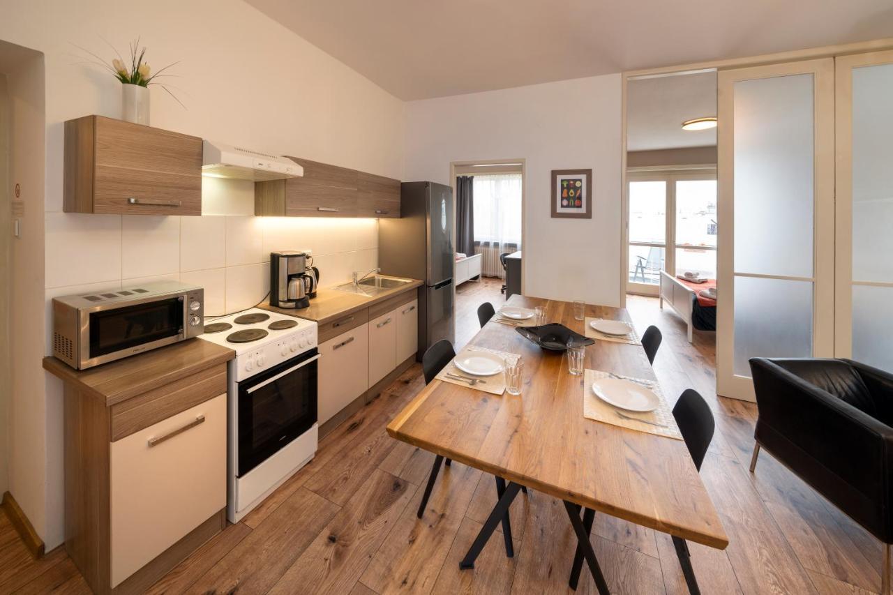 New Town - Apple Apartments براغ المظهر الخارجي الصورة